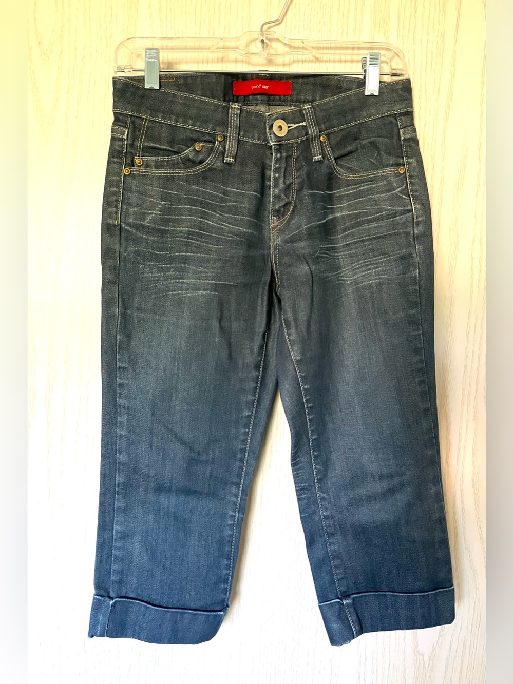 Levi's 565 Cropped Jeans
